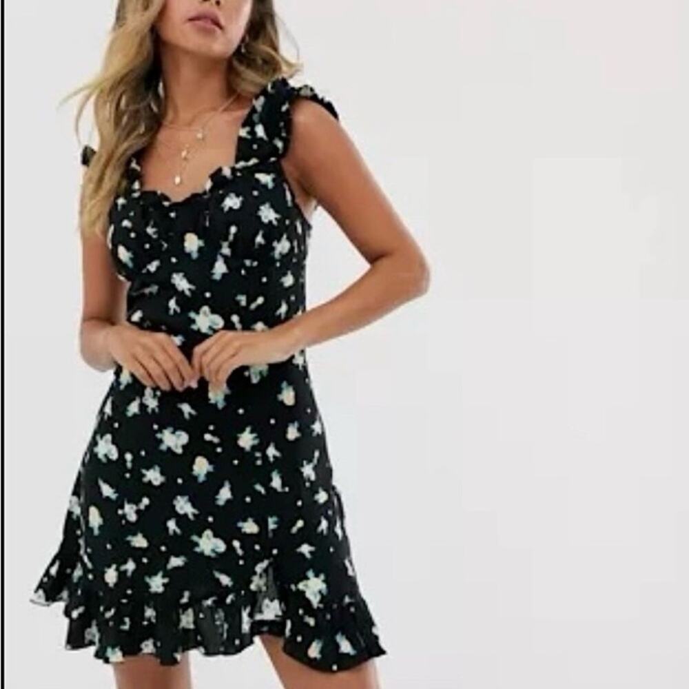 Free People Like A Lady Printed Mini Dress Black
Floral.Size: M